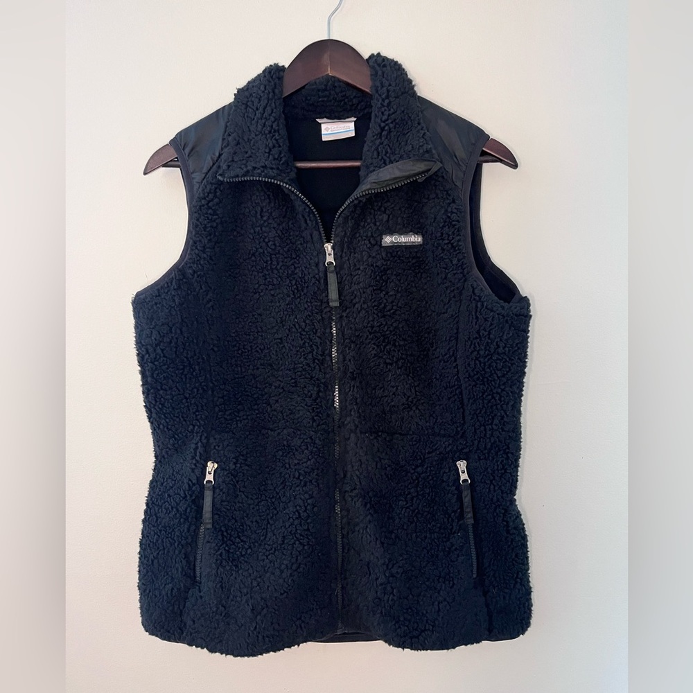Columbia Black Sherpa Zip up Vest